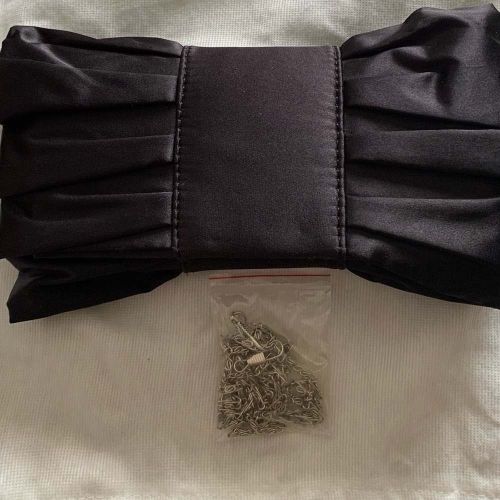 Olga Berg black satin bow evening/crossbody clutch